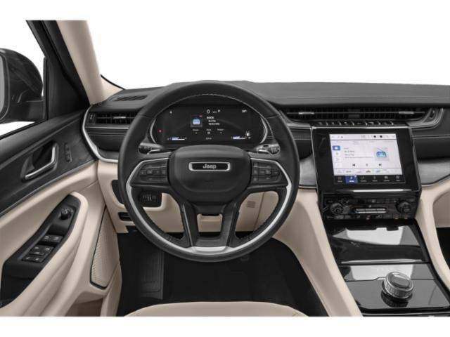 2022 Jeep Grand Cherokee Laredo 4x4