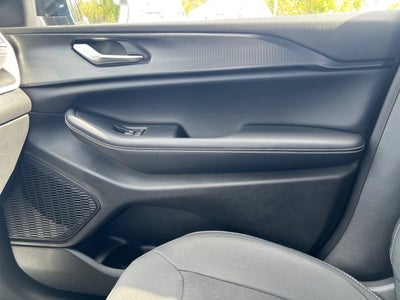 2023 Jeep Grand Cherokee Laredo 4x4