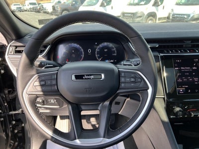 2025 Jeep Grand Cherokee GRAND CHEROKEE LAREDO X 4X4