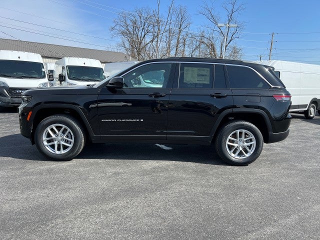 2025 Jeep Grand Cherokee GRAND CHEROKEE LAREDO X 4X4