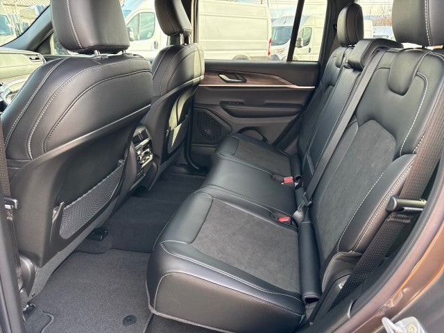 2026 Jeep Grand Cherokee GRAND CHEROKEE ALTITUDE 4X4