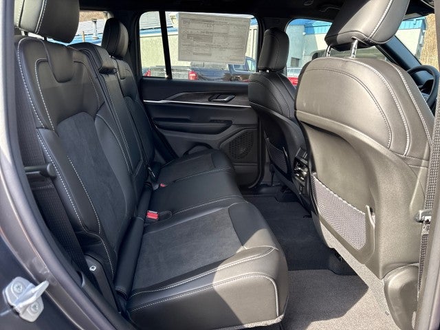 2026 Jeep Grand Cherokee GRAND CHEROKEE ALTITUDE 4X4