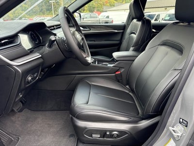 2027 Jeep Grand Cherokee GRAND CHEROKEE LIMITED 4X4