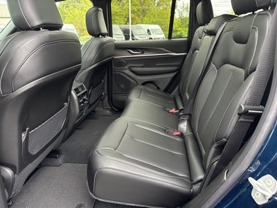 2027 Jeep Grand Cherokee GRAND CHEROKEE LIMITED 4X4