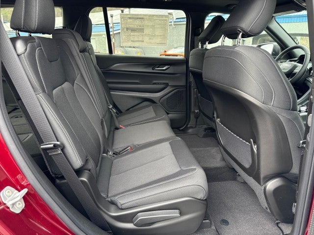 2026 Jeep Grand Cherokee GRAND CHEROKEE L LAREDO X 4X4