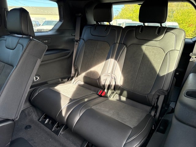 2026 Jeep Grand Cherokee GRAND CHEROKEE L LAREDO ALTITUDE 4X4
