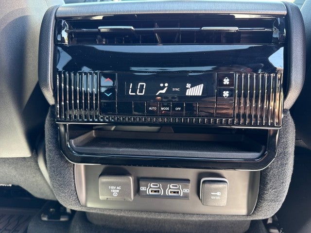 2026 Jeep Grand Wagoneer GRAND WAGONEER UPLAND 4X4