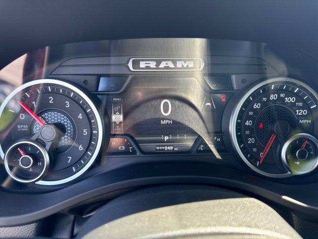 2026 RAM Ram 1500 RAM 1500 EXPRESS CREW CAB 4X4 5'7' BOX