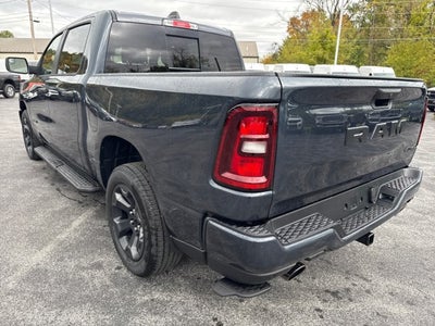 2027 RAM Ram 1500 RAM 1500 EXPRESS CREW CAB 4X4 5'7' BOX