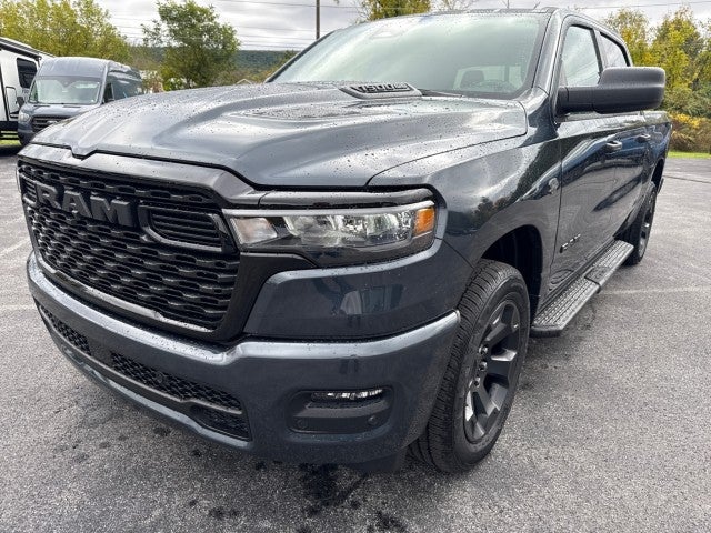 2027 RAM Ram 1500 RAM 1500 EXPRESS CREW CAB 4X4 5'7' BOX