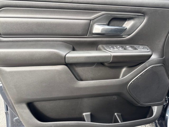 2027 RAM Ram 1500 RAM 1500 EXPRESS CREW CAB 4X4 5'7' BOX