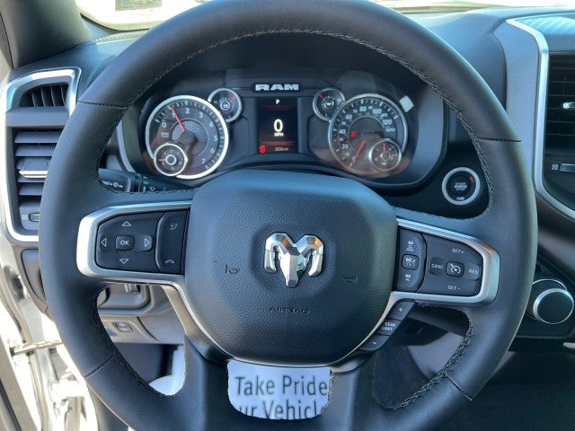 2025 RAM 1500 Big Horn Crew Cab 4x4 6'4' Box