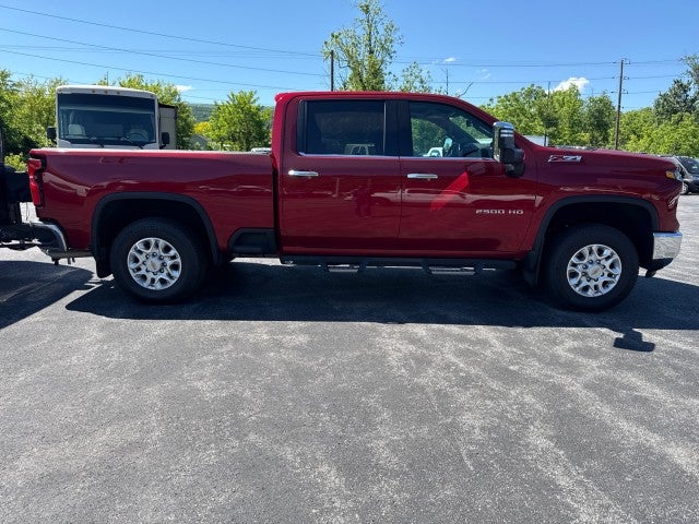 2024 Chevrolet Silverado 2500HD 4WD Crew Cab Standard Bed LTZ