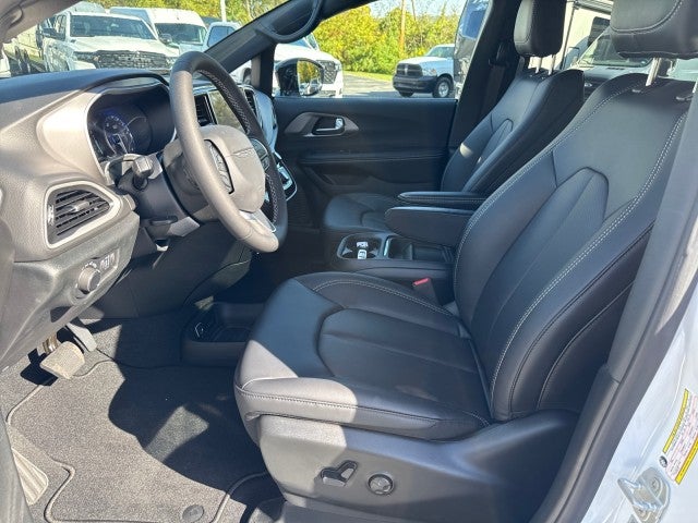 2027 Chrysler Pacifica PACIFICA LX