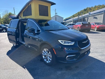 2023 Chrysler Pacifica Touring L AWD