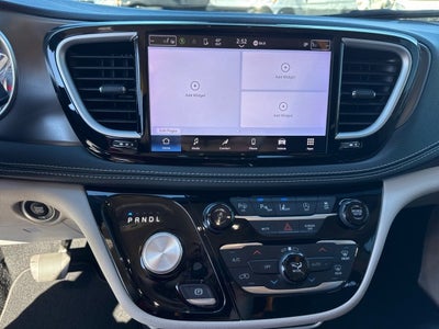 2023 Chrysler Pacifica Touring L AWD