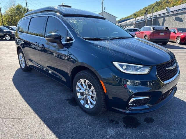 2023 Chrysler Pacifica Touring L AWD