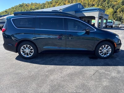 2023 Chrysler Pacifica Touring L AWD