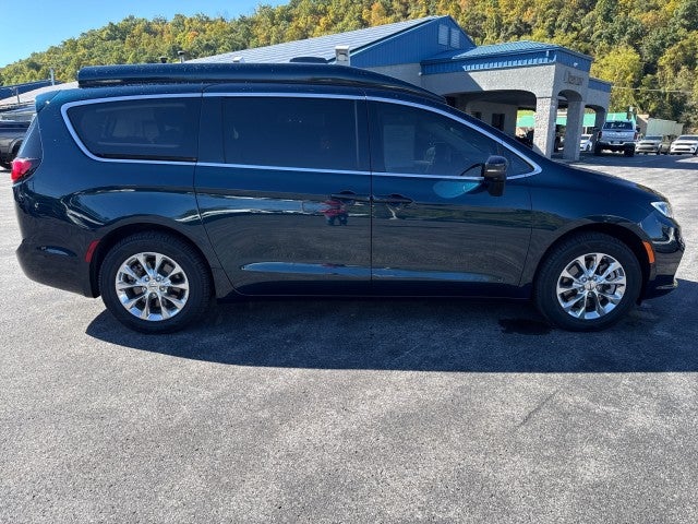 2023 Chrysler Pacifica Touring L AWD