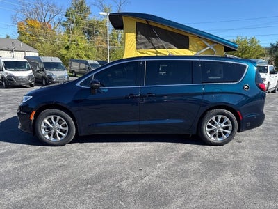 2023 Chrysler Pacifica Touring L AWD