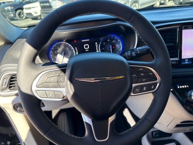 2023 Chrysler Pacifica Touring L AWD