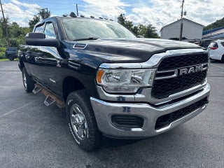 2020 RAM 2500 Tradesman Crew Cab 4x4 6'4' Box