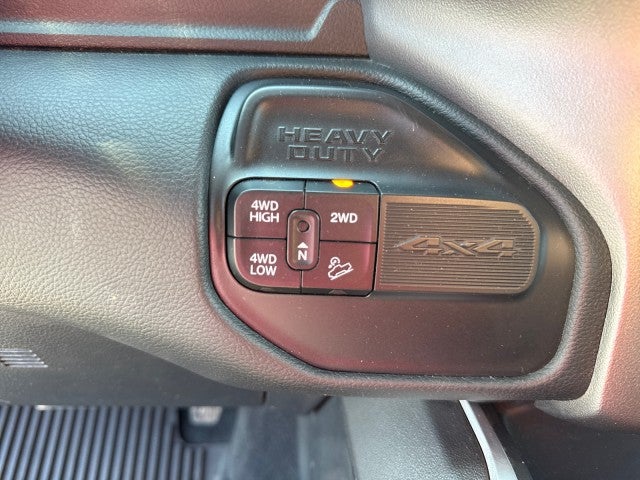 2020 RAM 2500 Big Horn Crew Cab 4x4 6'4' Box