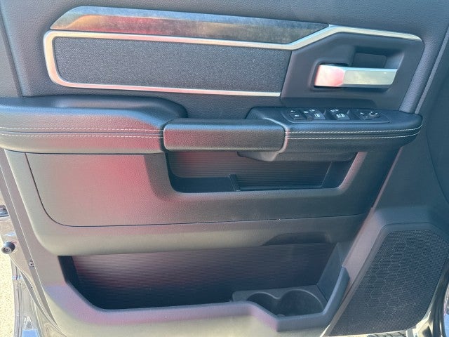 2020 RAM 2500 Big Horn Crew Cab 4x4 6'4' Box