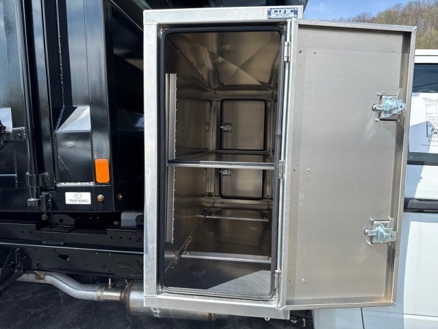 2024 RAM 5500 Chassis Tradesman/SLT