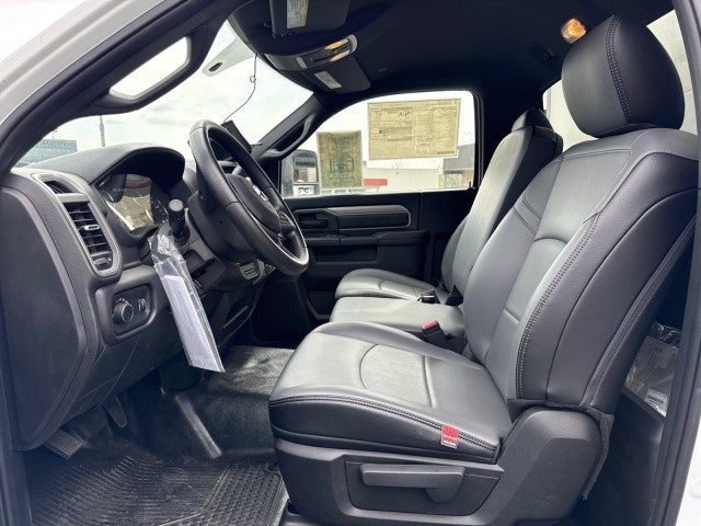 2024 RAM 5500 Chassis Tradesman/SLT