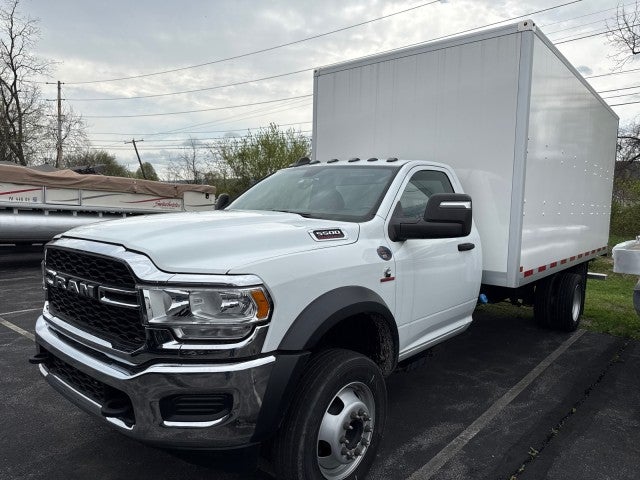 2024 RAM 5500 Chassis Tradesman/SLT