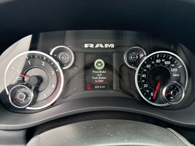 2024 RAM 5500 Chassis Tradesman/SLT