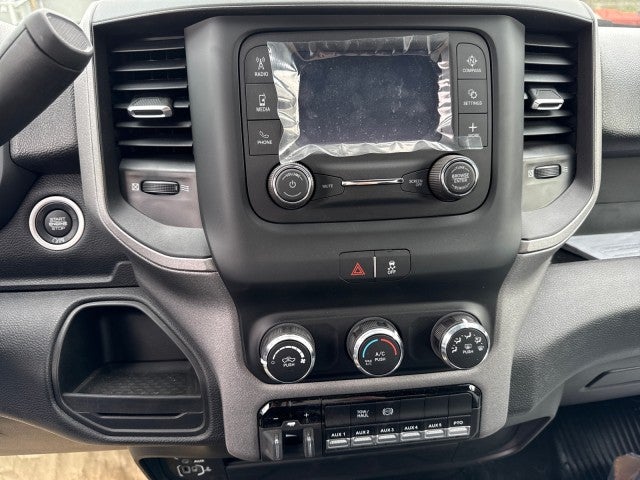 2024 RAM 5500 Chassis Tradesman/SLT