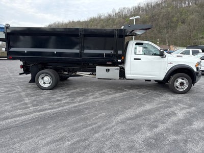2024 RAM 5500 Chassis Tradesman/SLT
