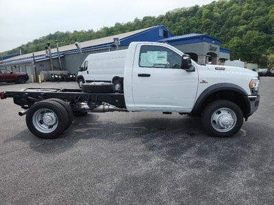 2024 RAM Ram 5500 Chassis Cab RAM 5500 TRADESMAN CHASSIS REGULAR CAB 4X4 60' CA