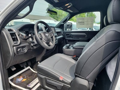 2024 RAM Ram 5500 Chassis Cab RAM 5500 TRADESMAN CHASSIS REGULAR CAB 4X4 60' CA